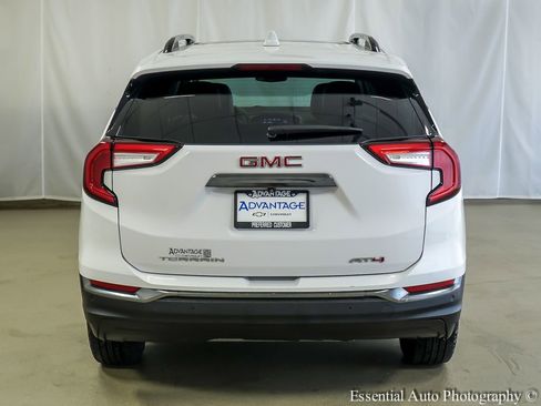 Used 2023 GMC Terrain AT4 AWD/4WD image 6