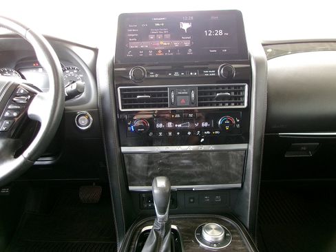Used 2022 Nissan Armada Platinum w/ Captain's Chairs Package AWD/4WD image 14