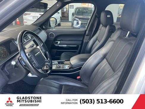 Used 2017 Land Rover Range Rover HSE AWD/4WD image 10