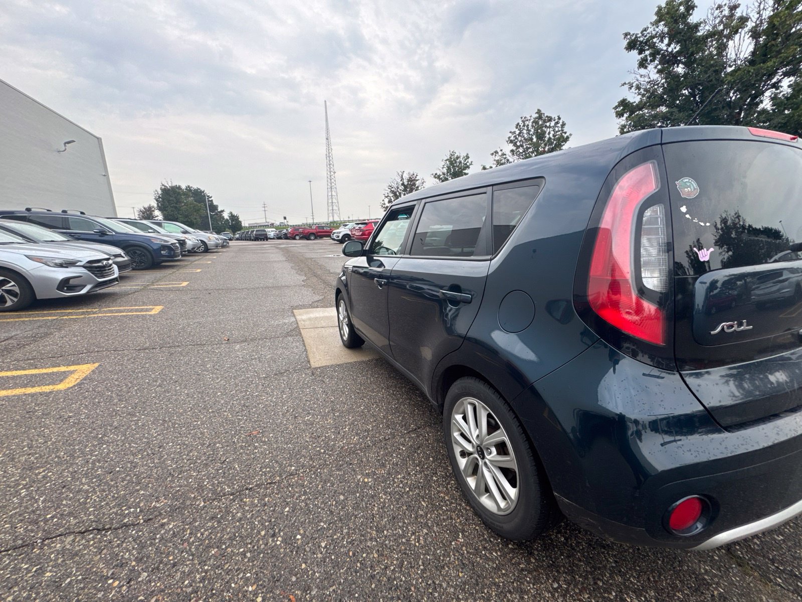 Used 2018 Kia Soul + w/ Audio Package FWD image 3