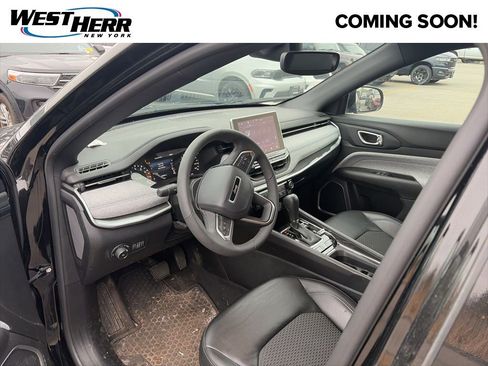 Used 2023 Jeep Compass Latitude w/ Convenience Group AWD/4WD image 5