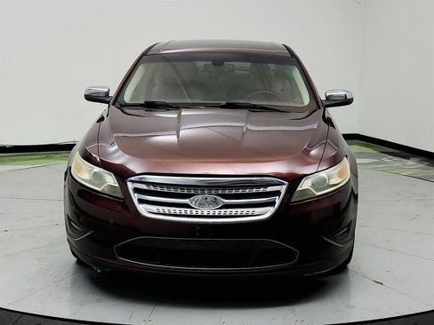 Used 2010 Ford Taurus Limited FWD image 2
