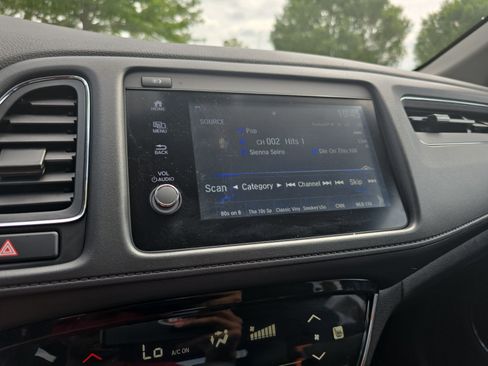 Used 2021 Honda HR-V EX image 20