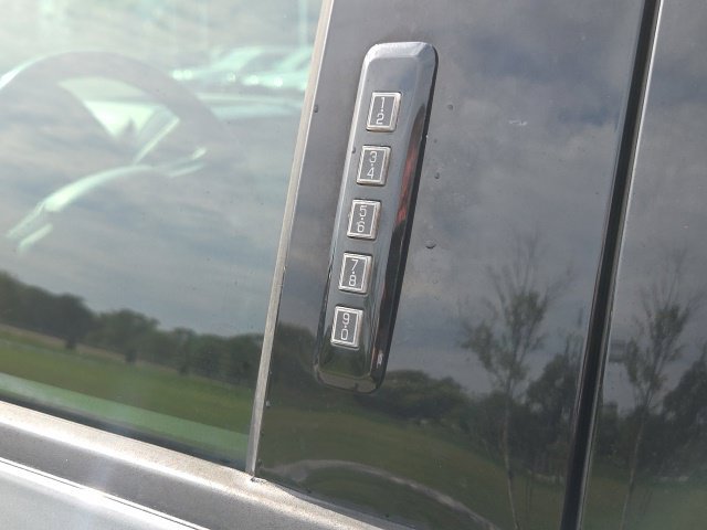 Used 2017 Ford F150 XLT w/ Equipment Group 302A Luxury AWD/4WD image 16
