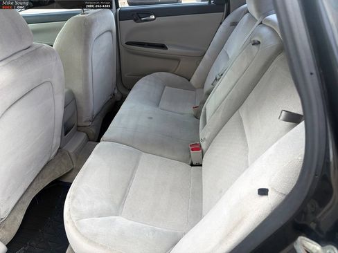 Used 2015 Chevrolet Impala LT w/ LT Sunroof Package FWD image 14