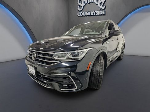 Used 2024 Volkswagen Tiguan SEL R-Line image 12