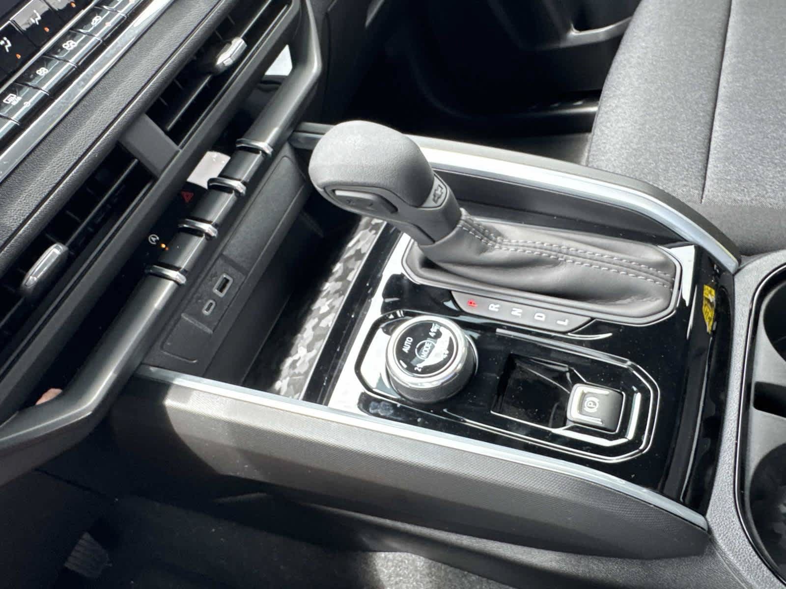 New 2026 Chevrolet Colorado Trail Boss AWD/4WD image 15