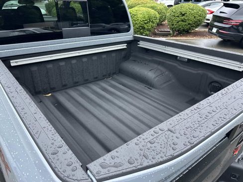 New 2026 Nissan Frontier PRO-4X w/ Pro-4x Convenience Package AWD/4WD image 13