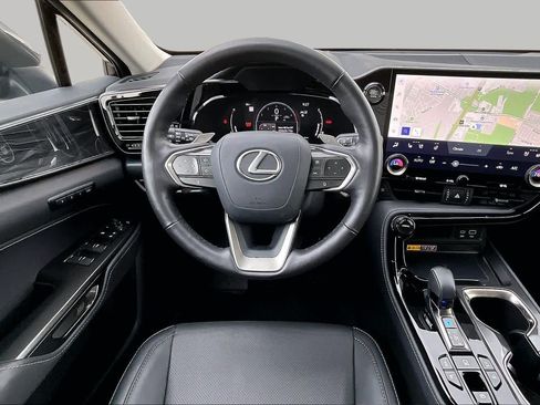 Certified 2025 Lexus NX 350 AWD w/ Accessory Package (Z2) image 6