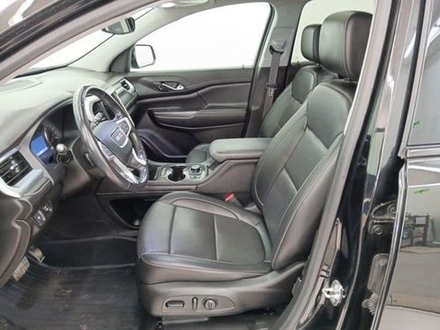 Used 2021 GMC Acadia SLT w/ Elevation Edition image 6