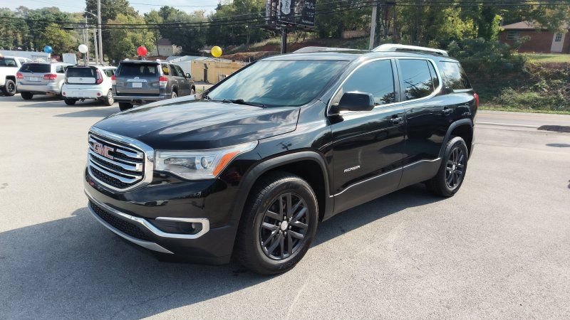 Used 2018 GMC Acadia SLT FWD image 1
