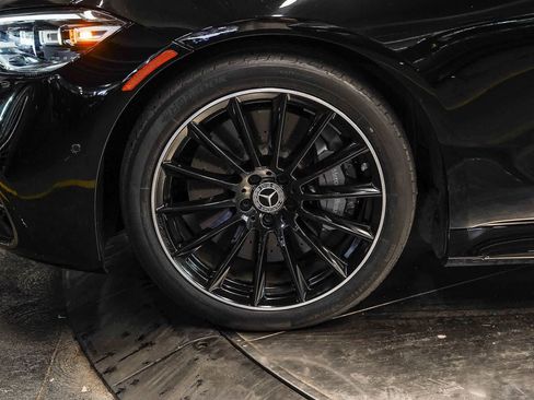 Used 2023 Mercedes-Benz S 500 4MATIC w/ AMG Line image 9