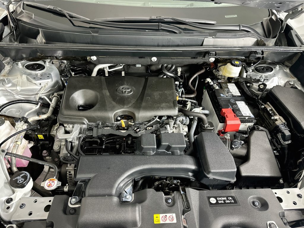 Certified 2025 Toyota RAV4 XLE FWD image 29
