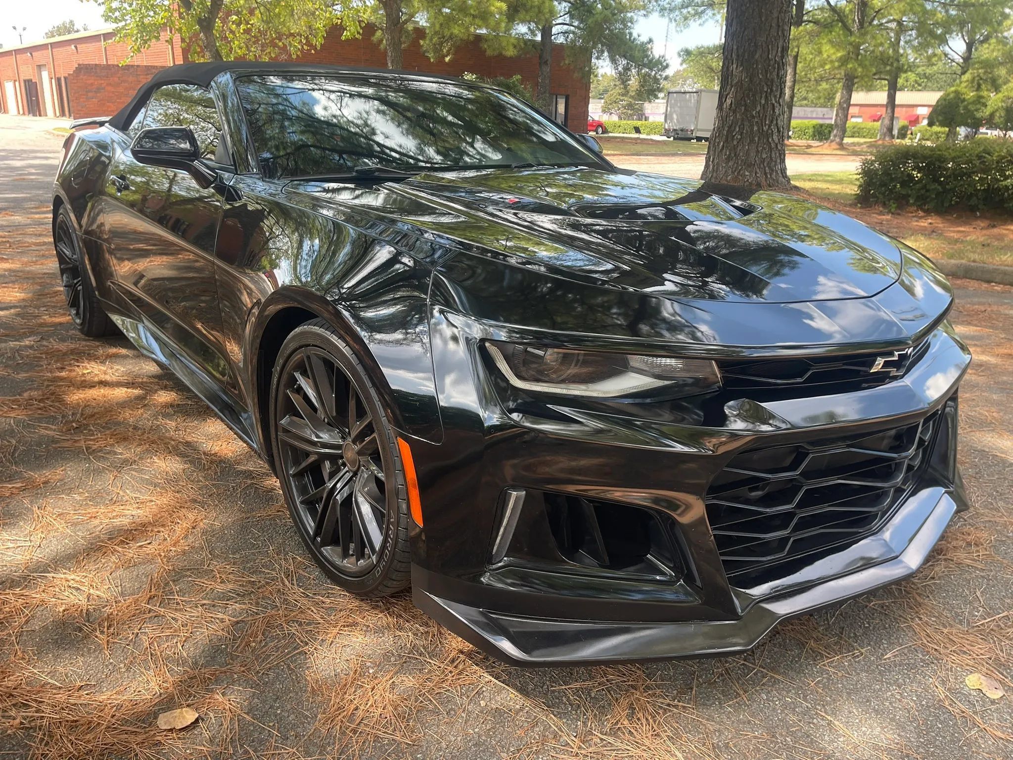Used 2019 Chevrolet Camaro ZL1 RWD image 9
