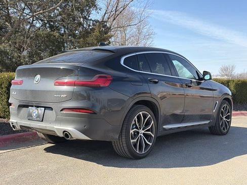 Used 2021 BMW X4 xDrive30i w/ Premium Package image 3
