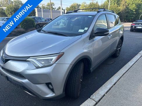 Used 2017 Toyota RAV4 SE w/ Advanced Technology Package AWD/4WD image 5