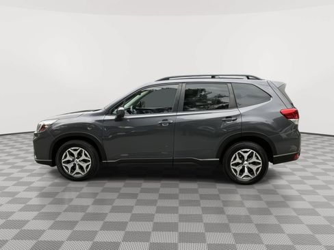 Used 2021 Subaru Forester Premium AWD/4WD image 8