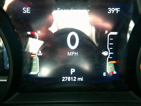 Used 2024 Jeep Gladiator Sport image 37