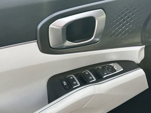 Used 2022 Kia Sorento S w/ Panoramic Sunroof Package image 14