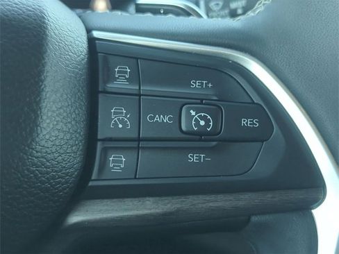 Used 2024 Jeep Grand Cherokee Limited 4xe image 14