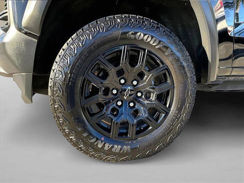 Certified 2024 Chevrolet Colorado Trail Boss w/ Technology Package image 10