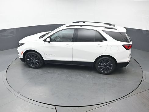 Used 2022 Chevrolet Equinox RS w/ LPO, Cargo Package AWD/4WD image 38