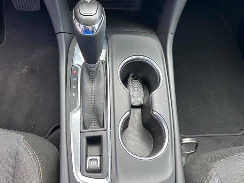 Used 2019 Chevrolet Equinox LT FWD image 25