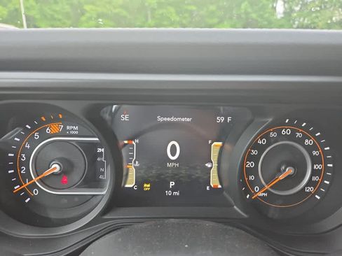 New 2026 Jeep Wrangler Unlimited Sahara AWD/4WD image 15
