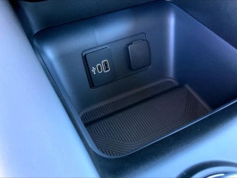 New 2026 Ford Explorer Active image 19