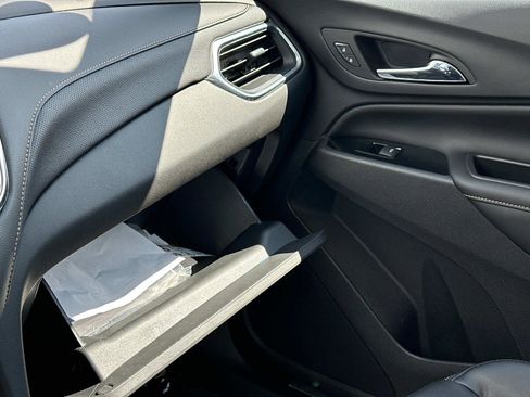 Certified 2023 Chevrolet Equinox Premier image 34