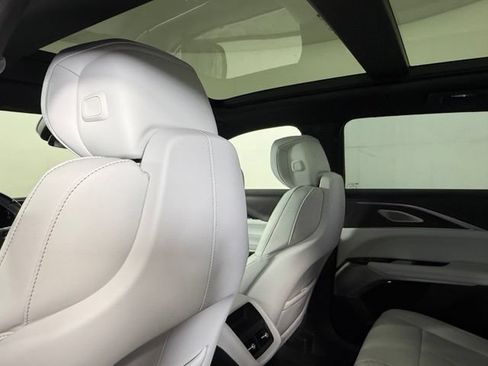 Certified 2024 Cadillac Lyriq Luxury RWD image 24