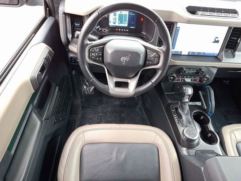 Certified 2024 Ford Bronco Wildtrak image 11