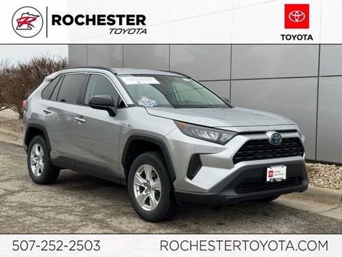 Certified 2019 Toyota RAV4 LE image 1