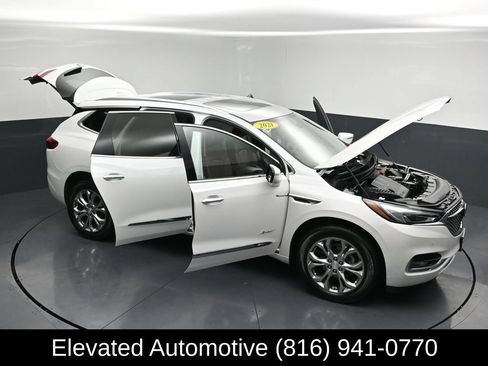 Used 2021 Buick Enclave Avenir w/ Avenir Technology Package AWD/4WD image 34