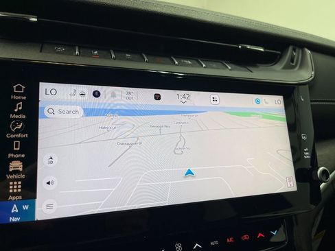 New 2026 Jeep Grand Cherokee Limited w/ Limited Altitude Package image 9