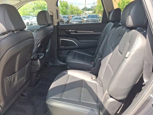 Used 2023 Kia Telluride S AWD/4WD image 22