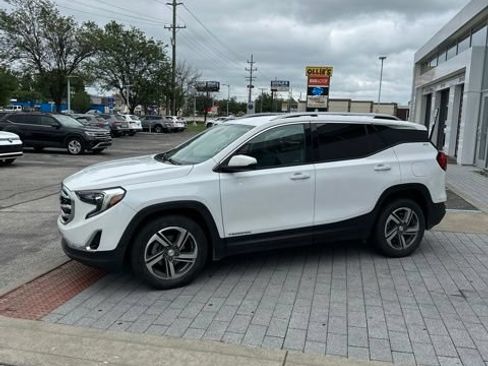 Used 2019 GMC Terrain SLT w/ Preferred Package FWD image 15
