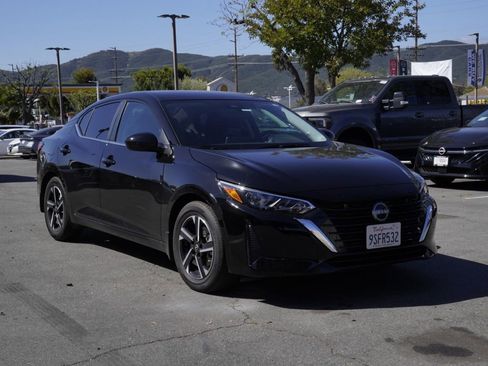 Used 2025 Nissan Sentra SV w/ All-Weather Package FWD image 2