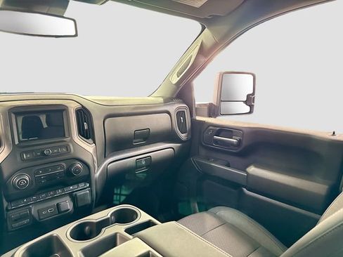Used 2026 Chevrolet Silverado 2500 Custom w/ Custom Value Package image 22
