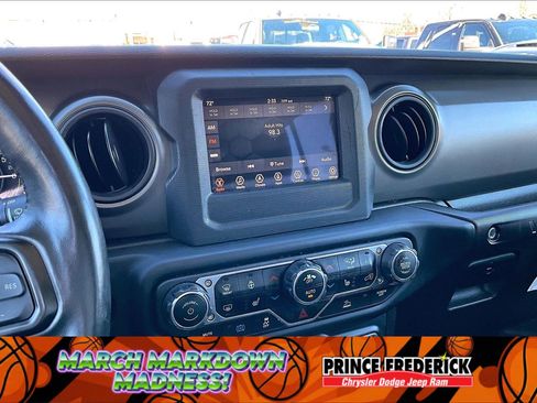 Used 2023 Jeep Wrangler Unlimited w/ Cold Weather Group image 6