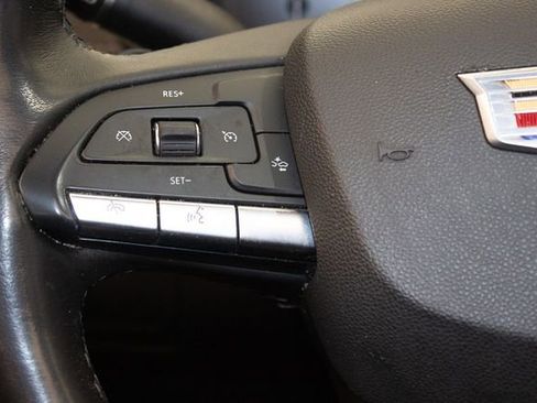 Used 2023 Cadillac XT4 Premium Luxury image 23