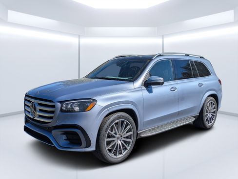 New 2026 Mercedes-Benz GLS 450 4MATIC image 10
