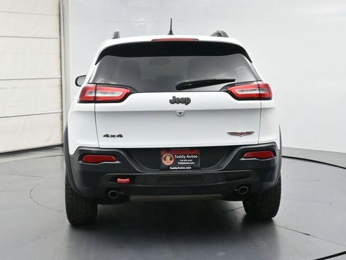 Used 2015 Jeep Cherokee Trailhawk w/ Comfort/Convenience Group AWD/4WD image 27