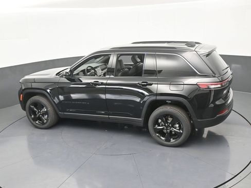 New 2026 Jeep Grand Cherokee Limited w/ Limited Altitude Package RWD image 43