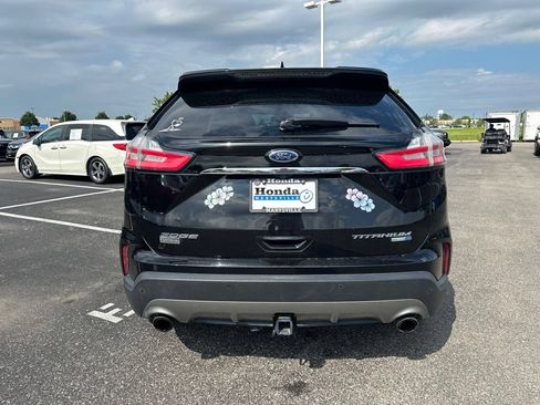 Used 2019 Ford Edge Titanium w/ Cold Weather Package AWD/4WD image 9