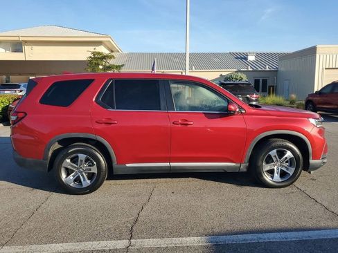 Used 2023 Honda Pilot EX-L image 10