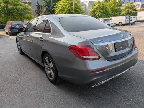 Used 2020 Mercedes-Benz E 350 4MATIC Sedan image 4