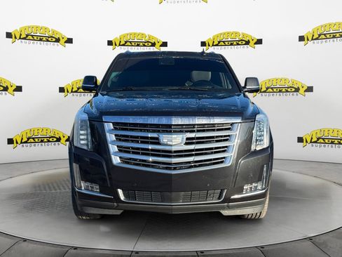 Used 2019 Cadillac Escalade Platinum image 9
