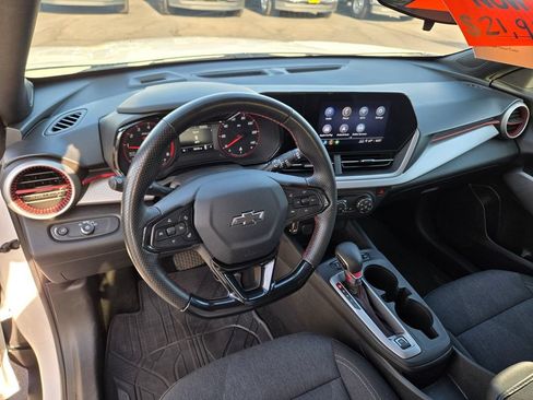 Used 2024 Chevrolet Trax RS w/ Driver Confidence Package FWD image 6