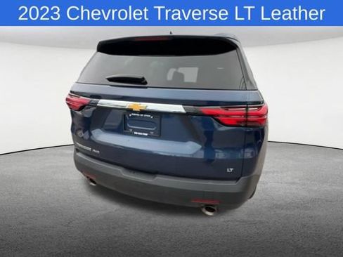 Used 2023 Chevrolet Traverse LT AWD/4WD image 8